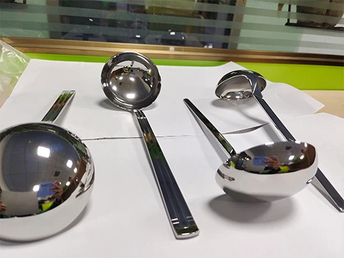 Mirror Finish for Soup Spoons Mirror Finish for Soup Spoons
